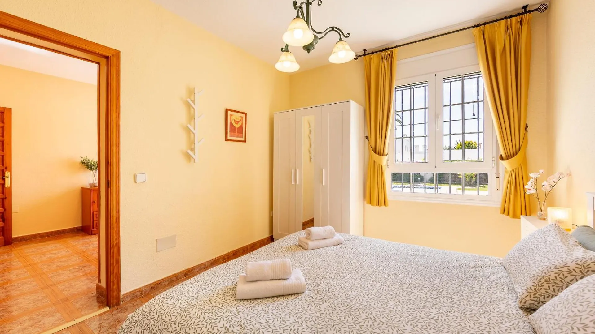 Tuguest Chalet Roquetas Roquetas de Mar Holiday home