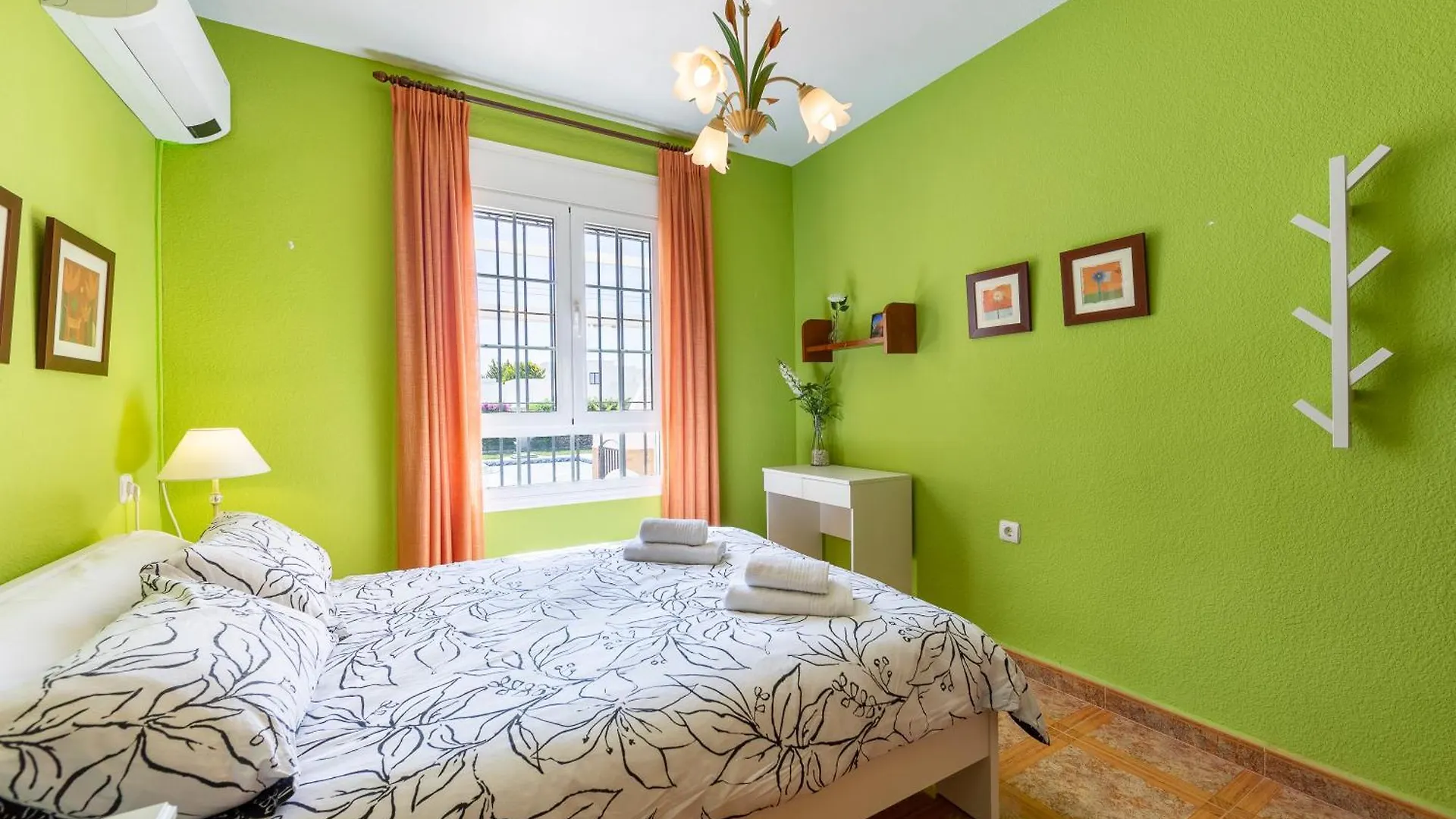 Tuguest Chalet Roquetas Roquetas de Mar Holiday home
